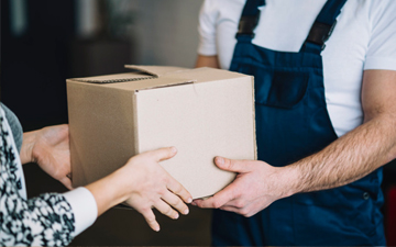 Fast courier and delivery network in Canada