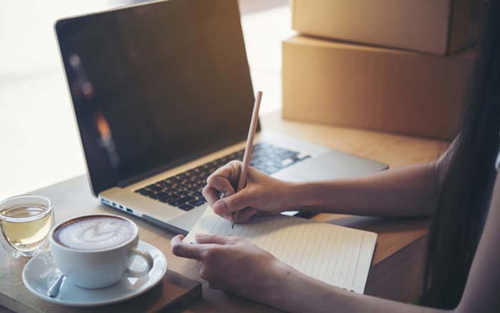 Write to courier and shipping services in Canada